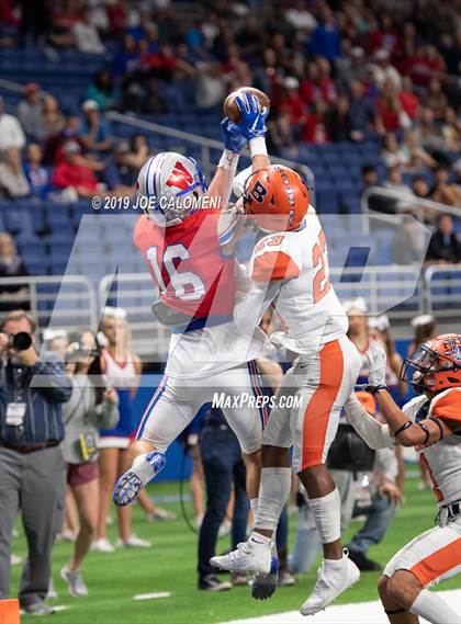 Thumbnail 3 in Brandeis vs Westlake (Class 6A Division I Quarterfinals) photogallery.