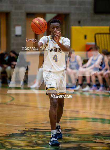 Thumbnail 2 in Winter Haven vs. Ingraham (Hardwood Invite 1st Round) photogallery.