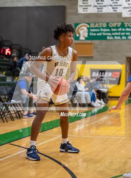 Thumbnail 1 in Winter Haven vs. Ingraham (Hardwood Invite 1st Round) photogallery.