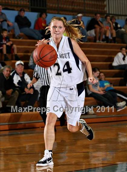 Thumbnail 1 in Farragut vs Anderson County (Kroger Thanksgiving Classic) photogallery.