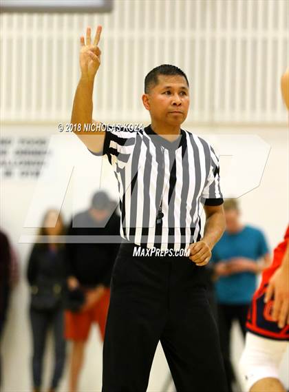 Thumbnail 2 in Crossroads vs. Brentwood School photogallery.