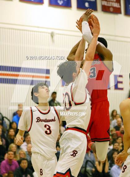 Thumbnail 2 in Crossroads vs. Brentwood School photogallery.