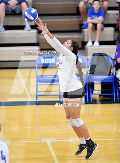 Thumbnail 2 in Crowley @ Weatherford photogallery.