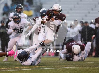 Thumbnail 3 in Pittsford vs. Aquinas Institute (Section 5 Class AA Semifinal) photogallery.