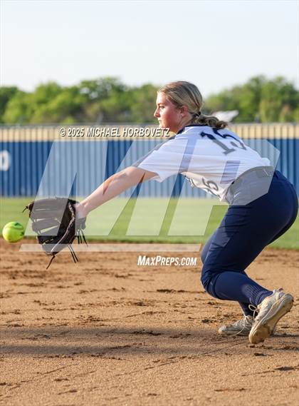 Thumbnail 2 in Reedy @ Lone Star photogallery.