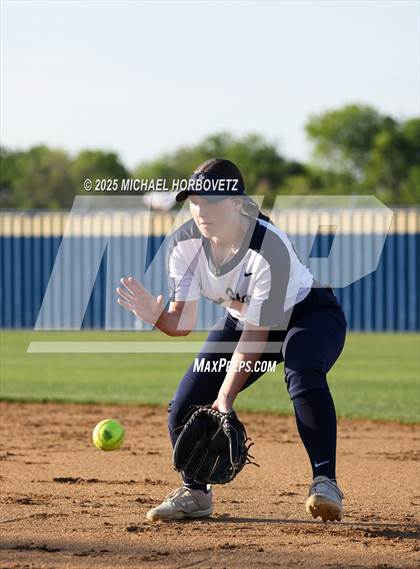Thumbnail 1 in Reedy @ Lone Star photogallery.