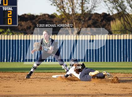 Thumbnail 3 in Reedy @ Lone Star photogallery.