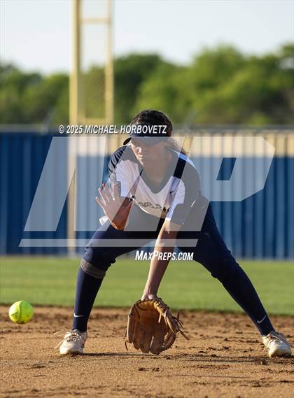 Thumbnail 2 in Reedy @ Lone Star photogallery.