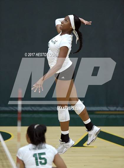 Thumbnail 3 in Temecula Valley vs Long Beach Poly (Dave Mohs Tournament) photogallery.
