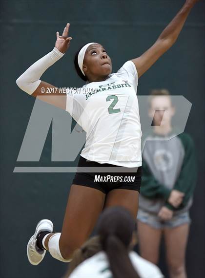 Thumbnail 1 in Temecula Valley vs Long Beach Poly (Dave Mohs Tournament) photogallery.