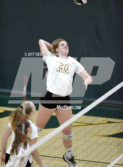 Thumbnail 1 in Temecula Valley vs Long Beach Poly (Dave Mohs Tournament) photogallery.