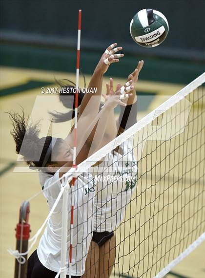 Thumbnail 2 in Temecula Valley vs Long Beach Poly (Dave Mohs Tournament) photogallery.