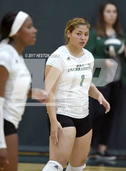 Thumbnail 1 in Temecula Valley vs Long Beach Poly (Dave Mohs Tournament) photogallery.