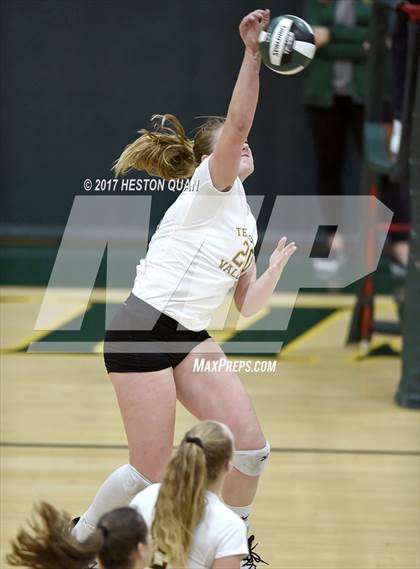 Thumbnail 1 in Temecula Valley vs Long Beach Poly (Dave Mohs Tournament) photogallery.