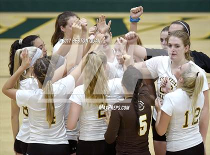 Thumbnail 2 in Temecula Valley vs Long Beach Poly (Dave Mohs Tournament) photogallery.