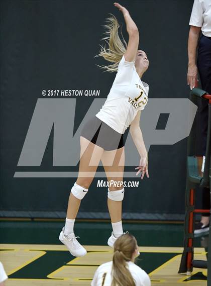 Thumbnail 2 in Temecula Valley vs Long Beach Poly (Dave Mohs Tournament) photogallery.