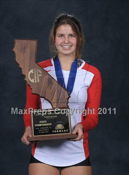 Thumbnail 2 in Albany vs Cathedral Catholic (CIF State D3 Trophy/Team Awards) photogallery.