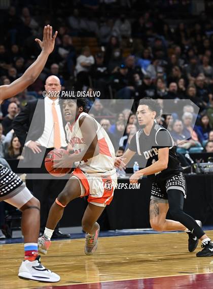 Thumbnail 2 in Pueblo South vs. Lewis-Palmer (CHSAA 4A State Final) photogallery.