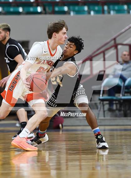 Thumbnail 2 in Pueblo South vs. Lewis-Palmer (CHSAA 4A State Final) photogallery.