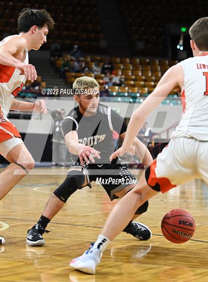 Thumbnail 2 in Pueblo South vs. Lewis-Palmer (CHSAA 4A State Final) photogallery.