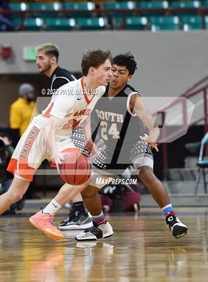 Thumbnail 1 in Pueblo South vs. Lewis-Palmer (CHSAA 4A State Final) photogallery.