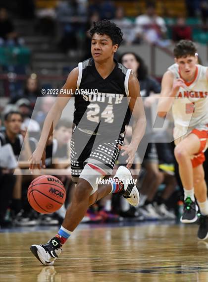 Thumbnail 1 in Pueblo South vs. Lewis-Palmer (CHSAA 4A State Final) photogallery.