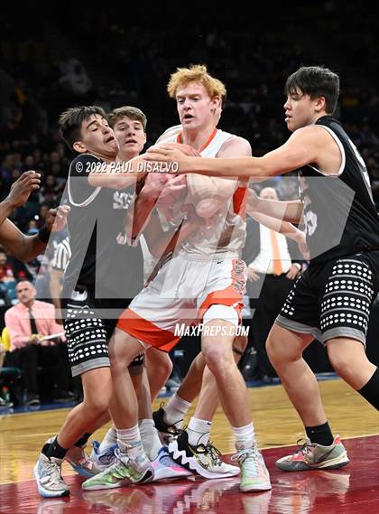 Thumbnail 3 in Pueblo South vs. Lewis-Palmer (CHSAA 4A State Final) photogallery.