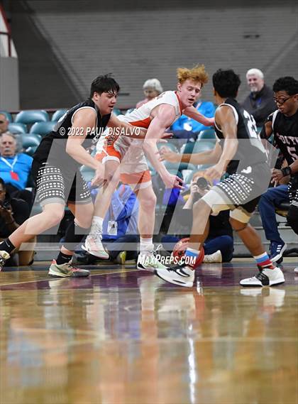 Thumbnail 3 in Pueblo South vs. Lewis-Palmer (CHSAA 4A State Final) photogallery.