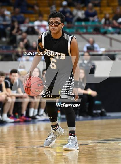 Thumbnail 2 in Pueblo South vs. Lewis-Palmer (CHSAA 4A State Final) photogallery.