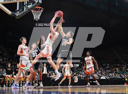 Thumbnail 3 in Pueblo South vs. Lewis-Palmer (CHSAA 4A State Final) photogallery.