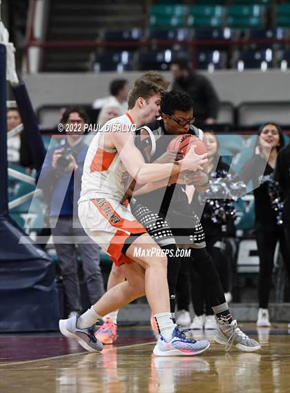 Thumbnail 2 in Pueblo South vs. Lewis-Palmer (CHSAA 4A State Final) photogallery.