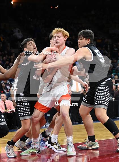 Thumbnail 1 in Pueblo South vs. Lewis-Palmer (CHSAA 4A State Final) photogallery.