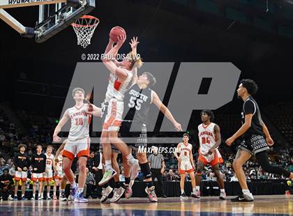 Thumbnail 2 in Pueblo South vs. Lewis-Palmer (CHSAA 4A State Final) photogallery.