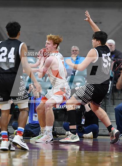 Thumbnail 2 in Pueblo South vs. Lewis-Palmer (CHSAA 4A State Final) photogallery.