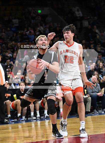 Thumbnail 3 in Pueblo South vs. Lewis-Palmer (CHSAA 4A State Final) photogallery.