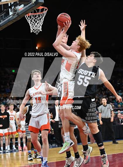 Thumbnail 3 in Pueblo South vs. Lewis-Palmer (CHSAA 4A State Final) photogallery.