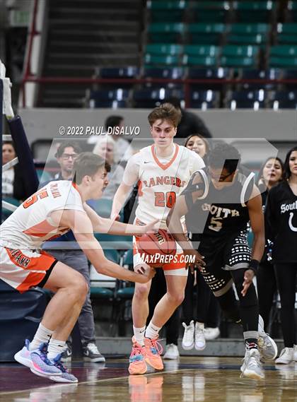 Thumbnail 2 in Pueblo South vs. Lewis-Palmer (CHSAA 4A State Final) photogallery.