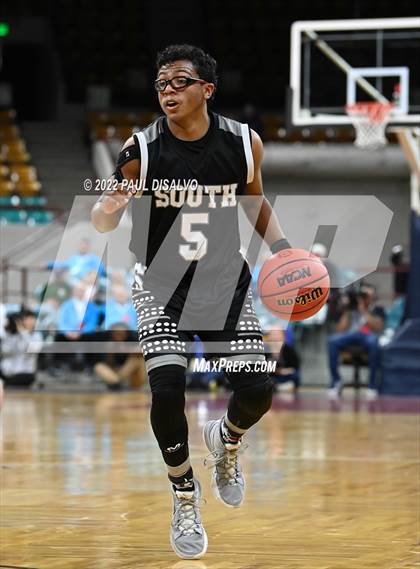 Thumbnail 3 in Pueblo South vs. Lewis-Palmer (CHSAA 4A State Final) photogallery.