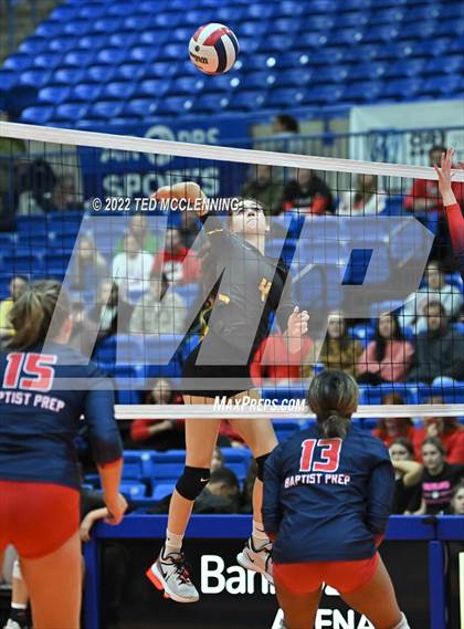 Thumbnail 1 in Hackett vs Baptist Prep (AAA 3A Staate Final) photogallery.