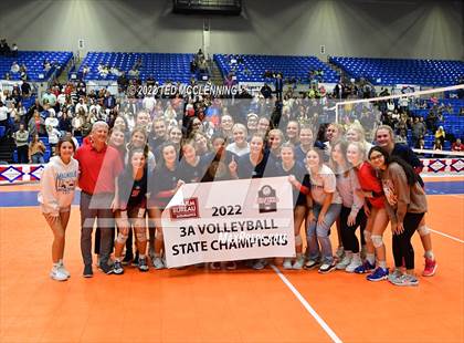 Thumbnail 2 in Hackett vs Baptist Prep (AAA 3A Staate Final) photogallery.
