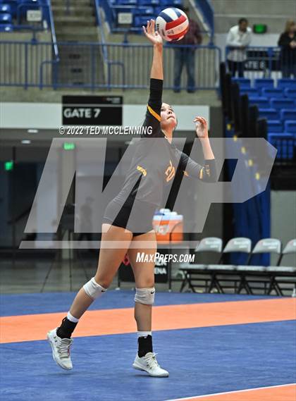 Thumbnail 1 in Hackett vs Baptist Prep (AAA 3A Staate Final) photogallery.