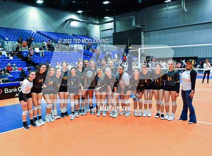 Thumbnail 3 in Hackett vs Baptist Prep (AAA 3A Staate Final) photogallery.