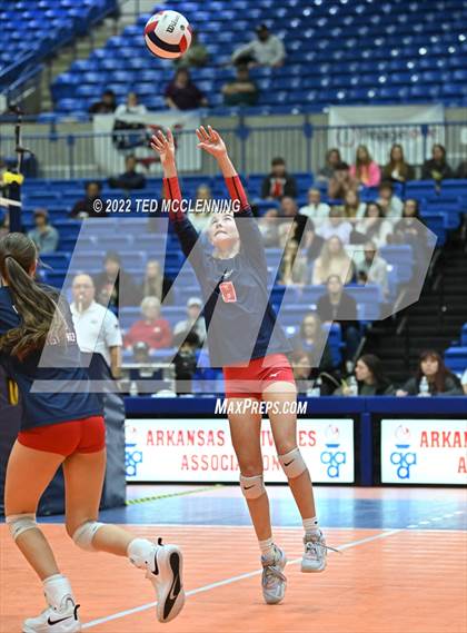 Thumbnail 3 in Hackett vs Baptist Prep (AAA 3A Staate Final) photogallery.