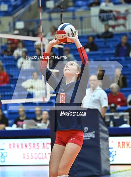 Thumbnail 3 in Hackett vs Baptist Prep (AAA 3A Staate Final) photogallery.
