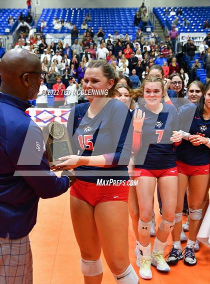 Thumbnail 1 in Hackett vs Baptist Prep (AAA 3A Staate Final) photogallery.