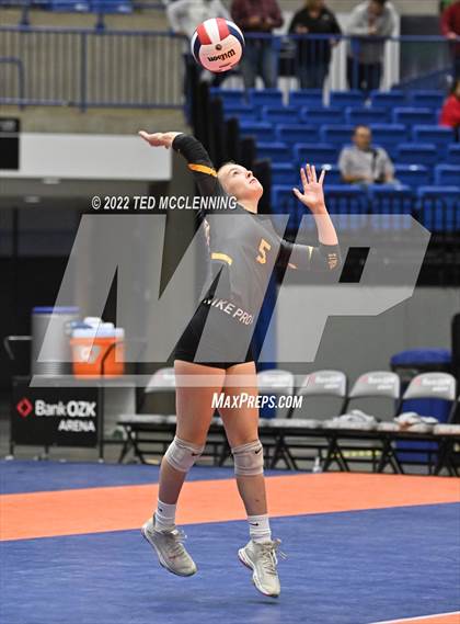 Thumbnail 1 in Hackett vs Baptist Prep (AAA 3A Staate Final) photogallery.