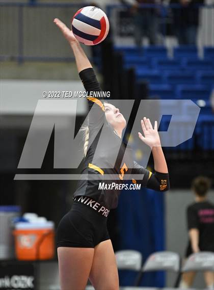 Thumbnail 1 in Hackett vs Baptist Prep (AAA 3A Staate Final) photogallery.