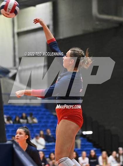 Thumbnail 2 in Hackett vs Baptist Prep (AAA 3A Staate Final) photogallery.