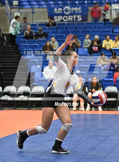 Thumbnail 3 in Hackett vs Baptist Prep (AAA 3A Staate Final) photogallery.