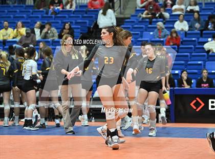 Thumbnail 2 in Hackett vs Baptist Prep (AAA 3A Staate Final) photogallery.